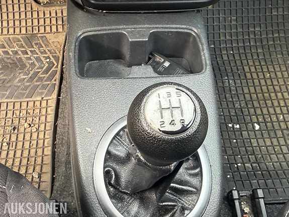 Suzuki SX4 17 of 30