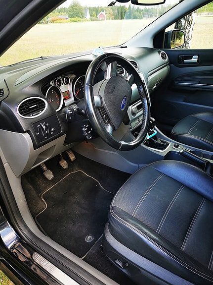 Ford Focus 9 of 11