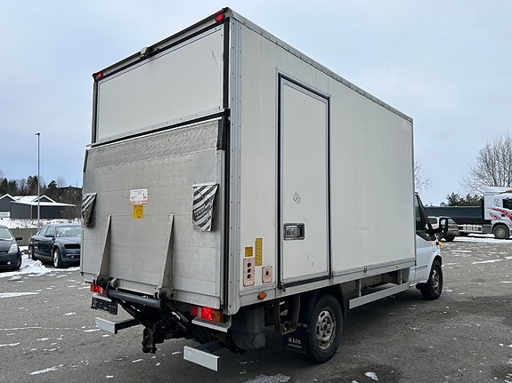 Ford Transit 16 of 19