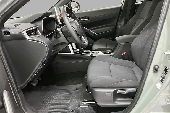 Toyota Corolla Cross 10 of 20