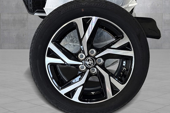 Toyota Yaris 20 of 20