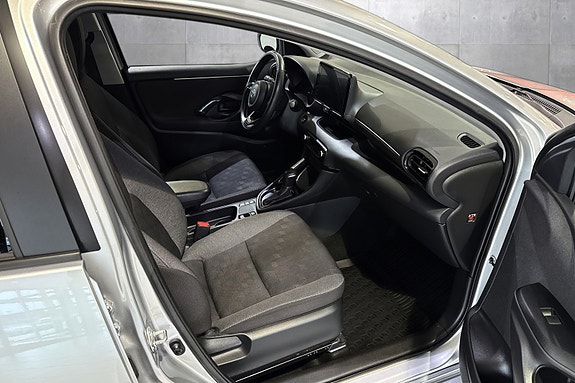 Toyota Yaris 14 of 20