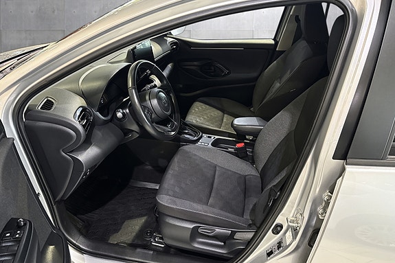 Toyota Yaris 10 of 20