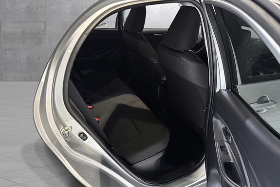 Toyota Yaris 16 of 20