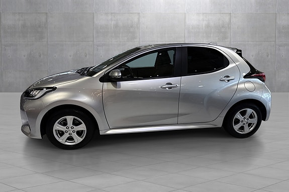 Toyota Yaris 2 of 20