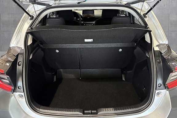 Toyota Yaris 17 of 20