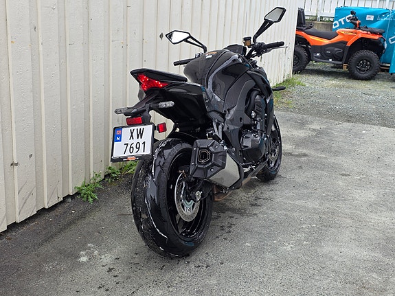 Kawasaki Z 1100 4 of 6