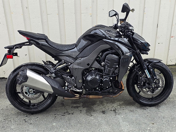 Kawasaki Z 1100 3 of 6