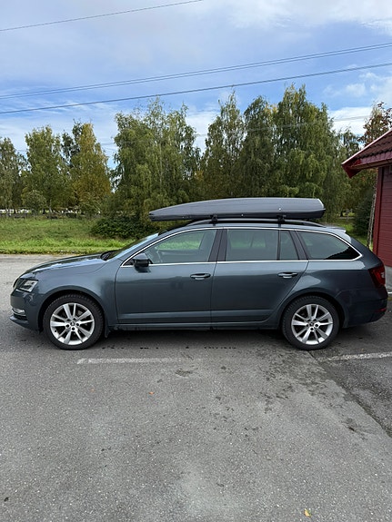 Skoda Octavia 3 of 12