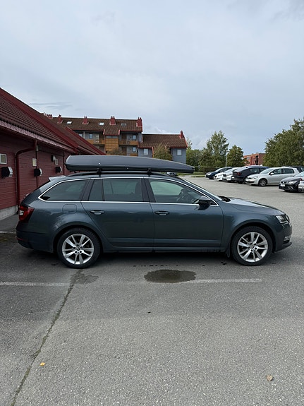 Skoda Octavia 5 of 12