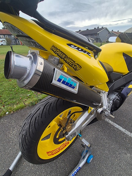 Honda CBR 954 RR fireblade 9 of 30