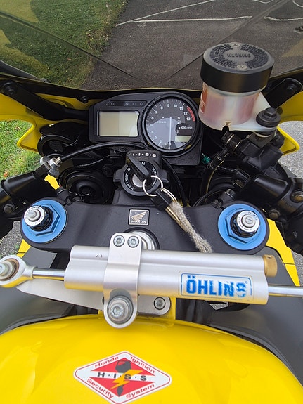Honda CBR 954 RR fireblade 25 of 30
