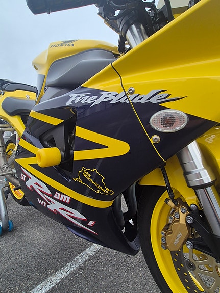 Honda CBR 954 RR fireblade 6 of 30