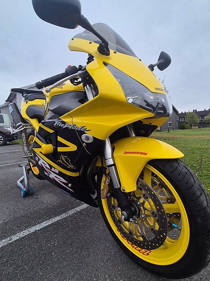 Honda CBR 954 RR fireblade 5 of 30