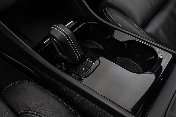 Volvo XC40 18 of 30