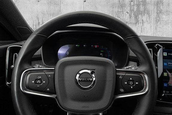 Volvo XC40 24 of 30