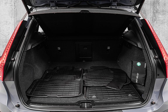Volvo XC40 9 of 30