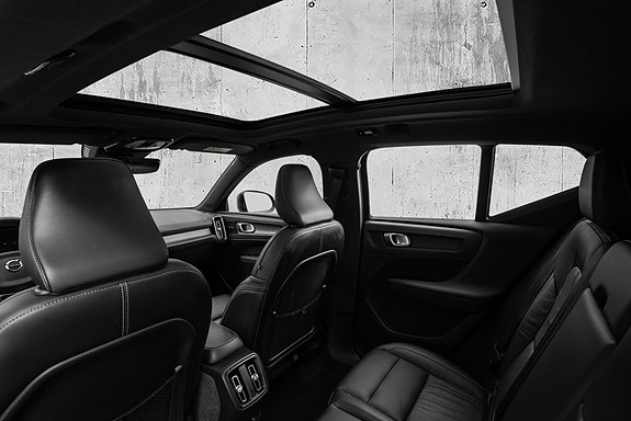 Volvo XC40 26 of 30