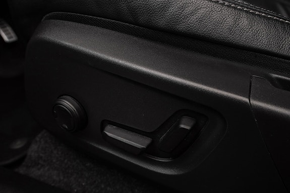 Volvo XC40 20 of 30