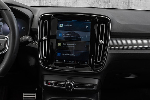 Volvo XC40 16 of 30
