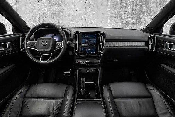 Volvo XC40 23 of 30