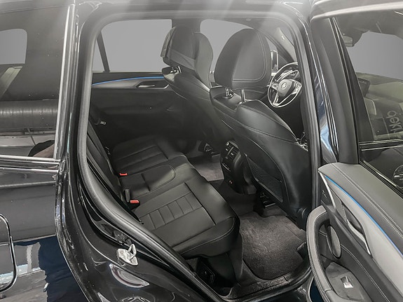 BMW iX3 22 of 30