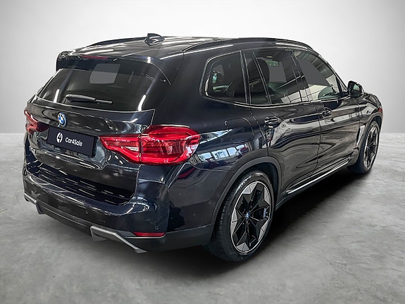 BMW iX3 5 of 30