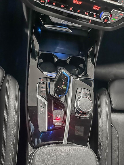BMW iX3 15 of 30
