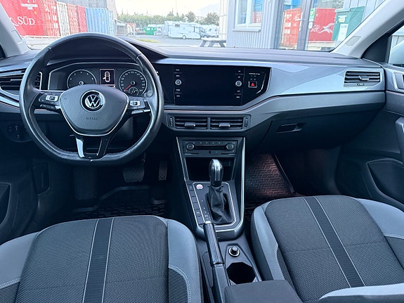 Volkswagen Polo 8 of 12