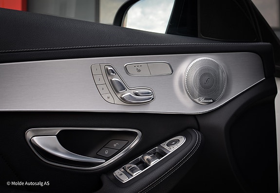 Mercedes-Benz C43 27 of 30