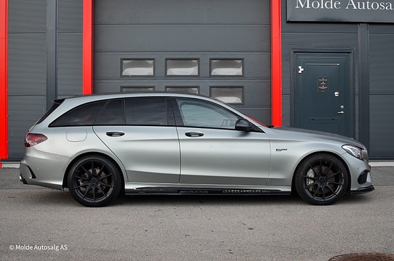 Mercedes-Benz C43 13 of 30