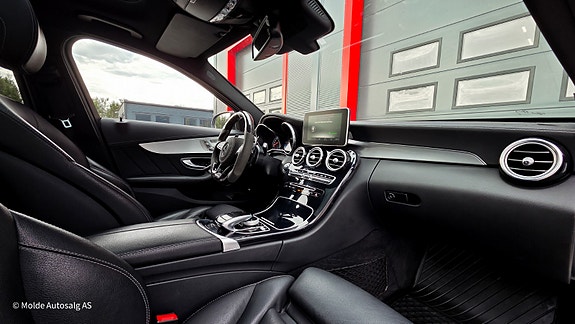 Mercedes-Benz C43 15 of 30