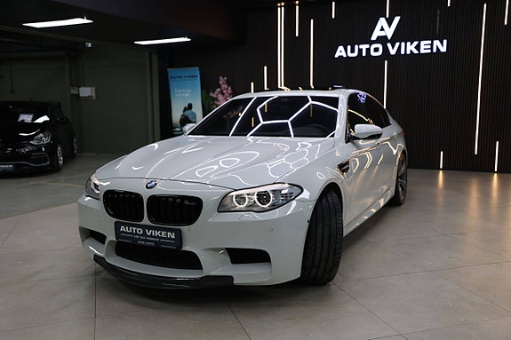 BMW M5 4 of 30