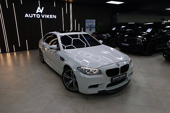 BMW M5 10 of 30