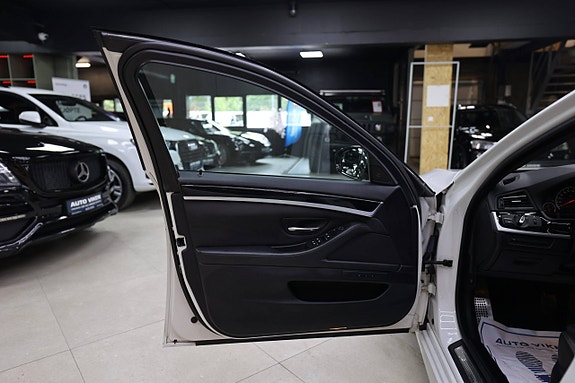 BMW M5 23 of 30