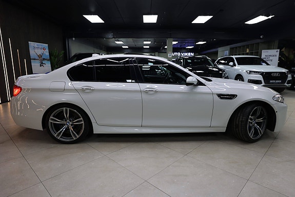 BMW M5 9 of 30