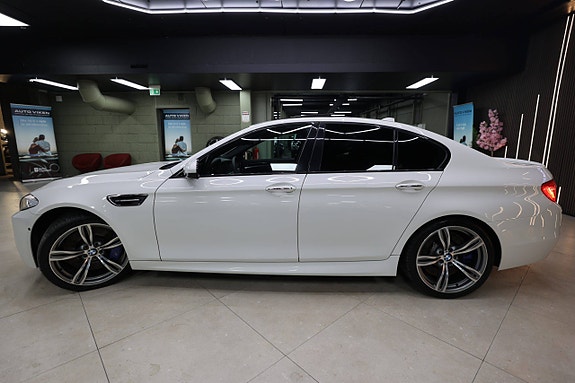 BMW M5 5 of 30