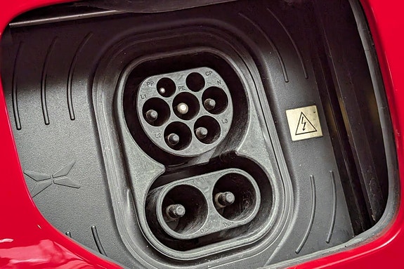 XPeng P7 8 of 30