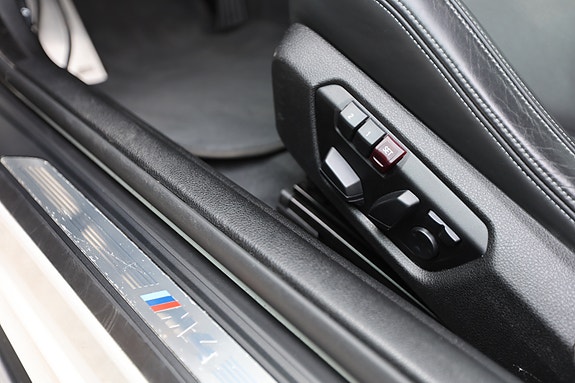 BMW M4 8 of 30