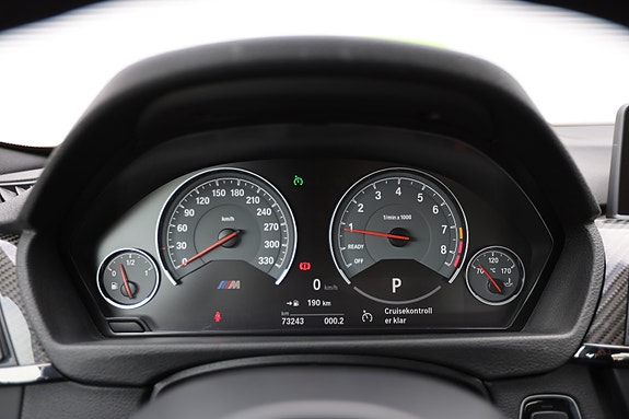 BMW M4 28 of 30