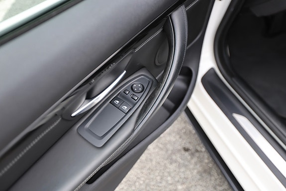 BMW M4 7 of 30