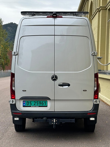 Mercedes-Benz Sprinter 319 11 of 30