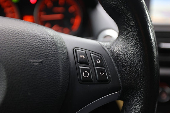 BMW X1 20 of 30