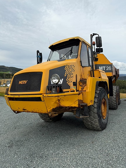 Moxy MT 26 7 of 18