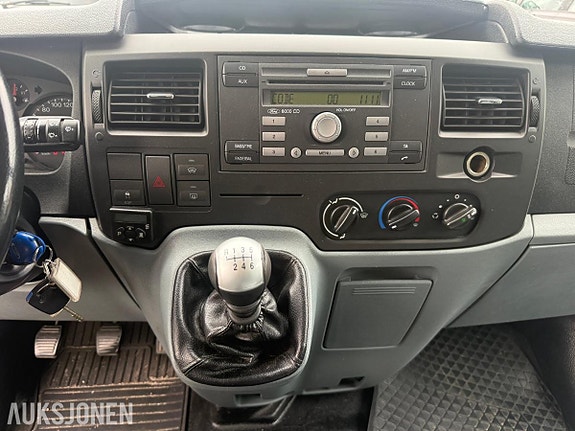 Ford Transit 17 of 30
