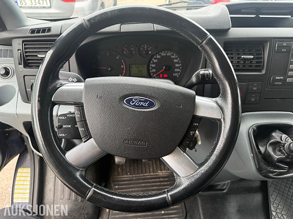 Ford Transit 13 of 30