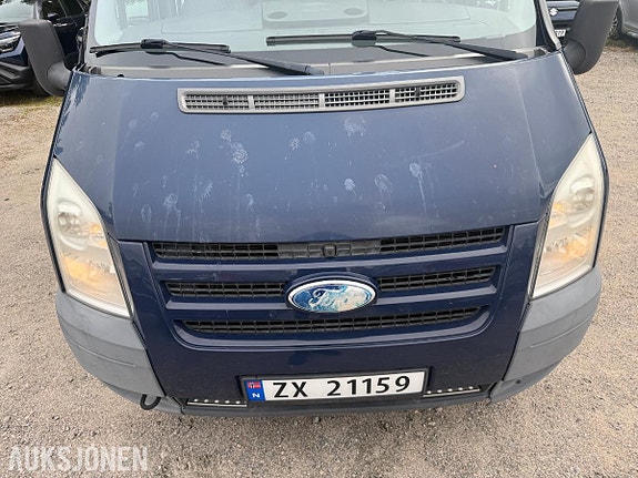 Ford Transit 26 of 30