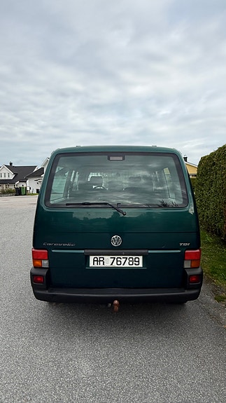 Volkswagen Caravelle 8 of 28
