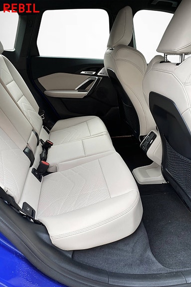 BMW iX1 13 of 21
