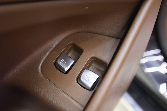 Mercedes-Benz E220 d 25 of 30